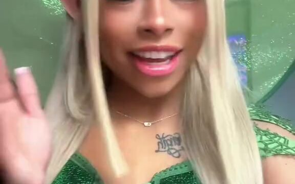 Nadia Jocelyn Nude Showing Off Her Big Breasts!!!