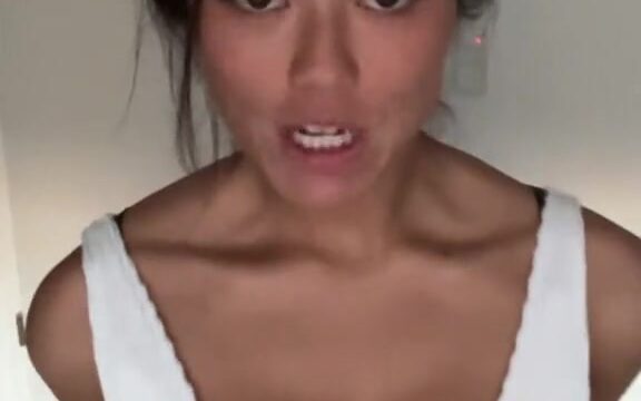 Cute.babysitter Onlyfans Nude showing off her huge boobs!!!