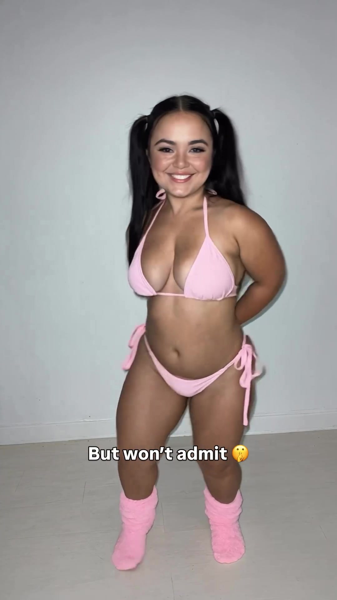 Leia Little – New Porn Video Is So Sexy